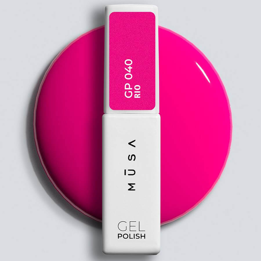 Esmalte semipermanente MAGENTA FLÚOR de la colección Rio, HEMA & DI-HEMA FREE, vibrante y de larga duración.