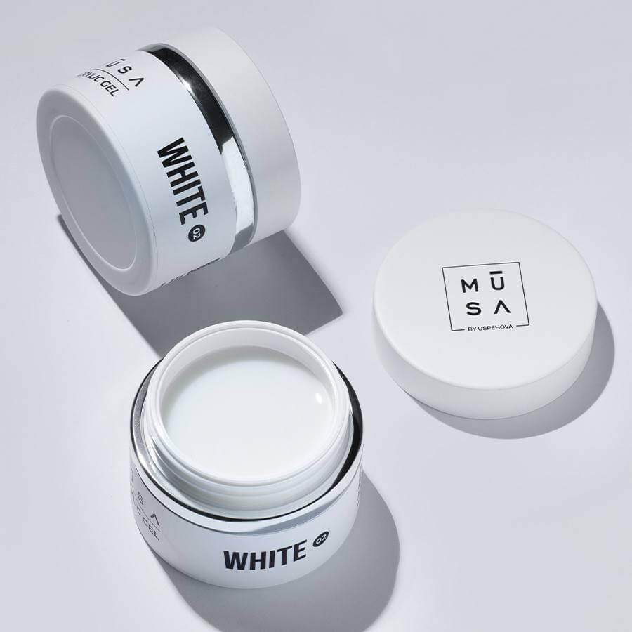 Acrygel White AC02 de MUSA Nails, gel acrílico blanco ideal para manicura francesa y extensiones.