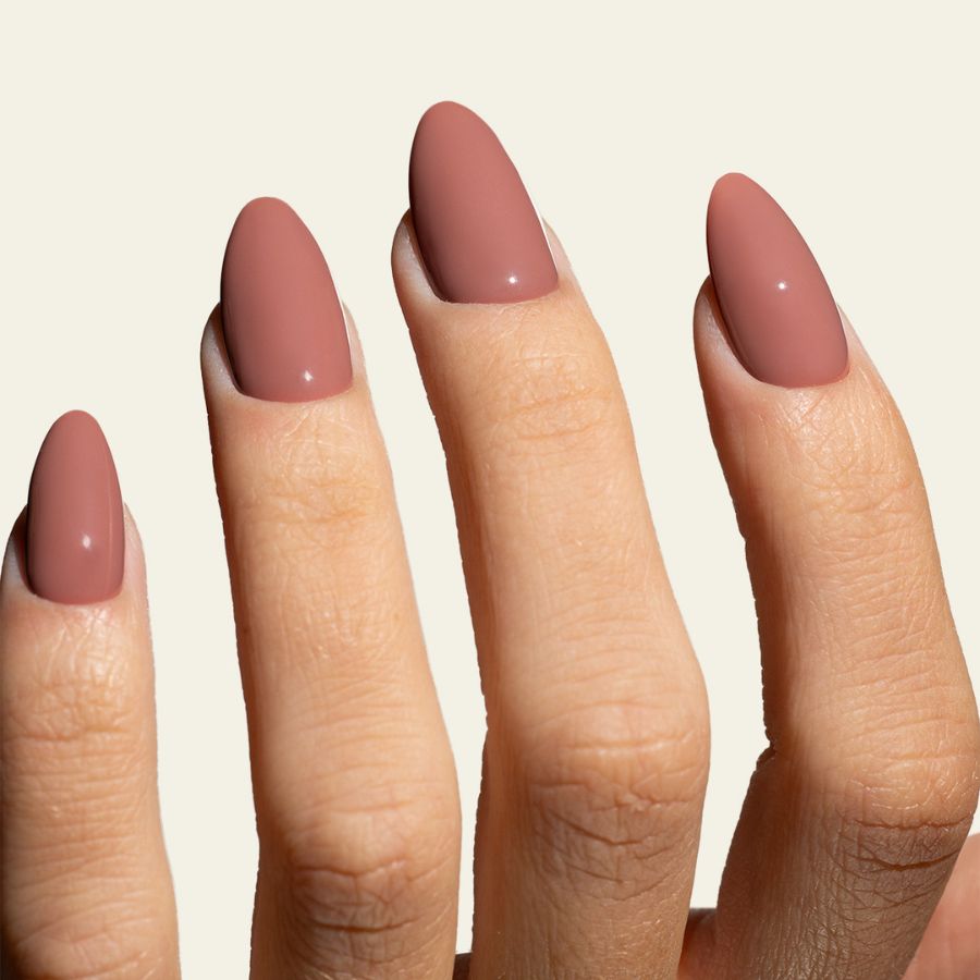 Descubre Pigmentix® Esmalte Semipermanente Smokey Rose 032 – Rosa Ahumado. Ultra pigmentado, vegano y seguro. Duración impecable hasta 4 semanas.