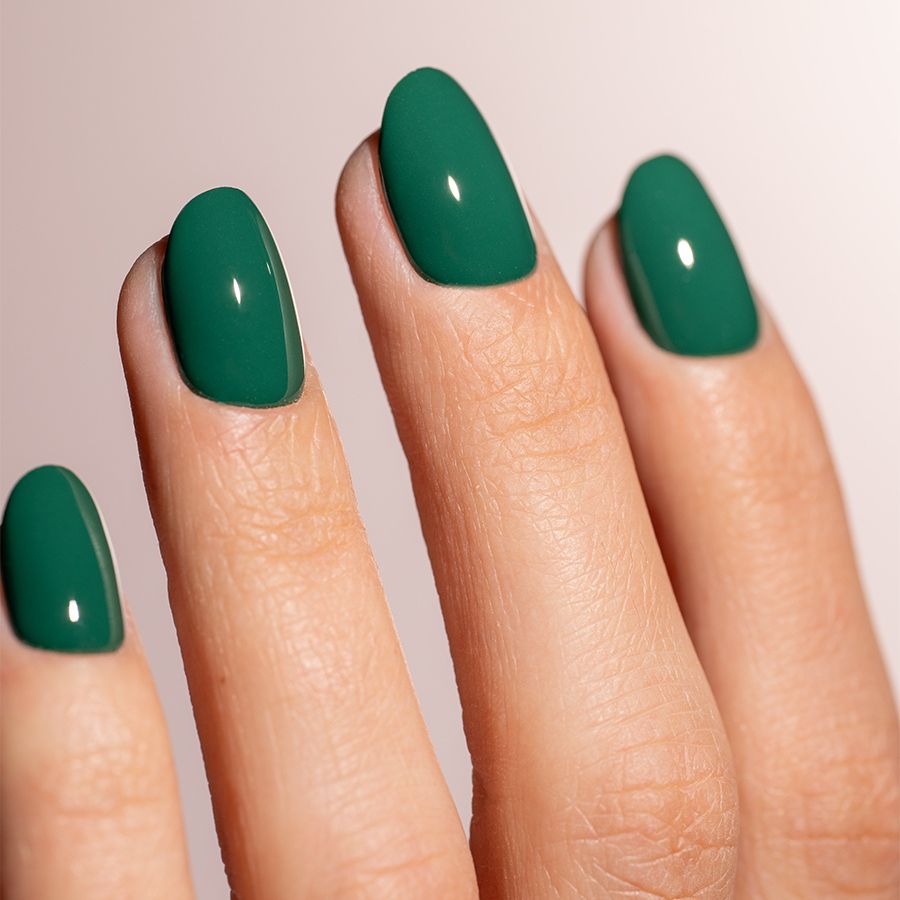 semipermanente verde bosque uñas gel larga duración
