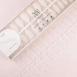 Tips Soft Gel Press On Clear Almendra Media, una opción natural y personalizable para manicuras duraderas.