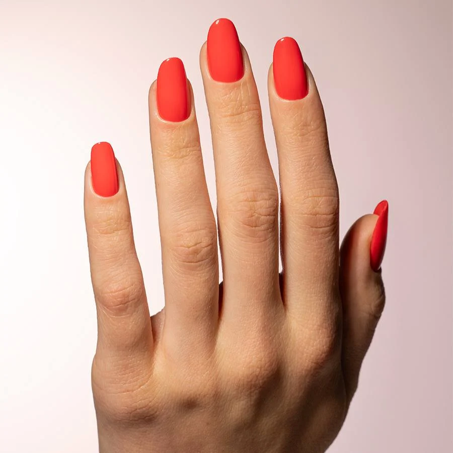 Gel semipermanente color frambuesa sin HEMA Simply Musa SP023 de 8 ml