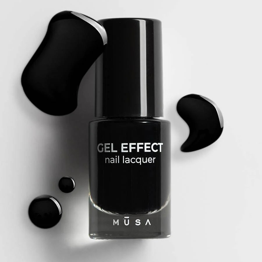 Frasco de esmalte efecto gel negro de 8 ml, acabado brillante y profundo - Musa Nails