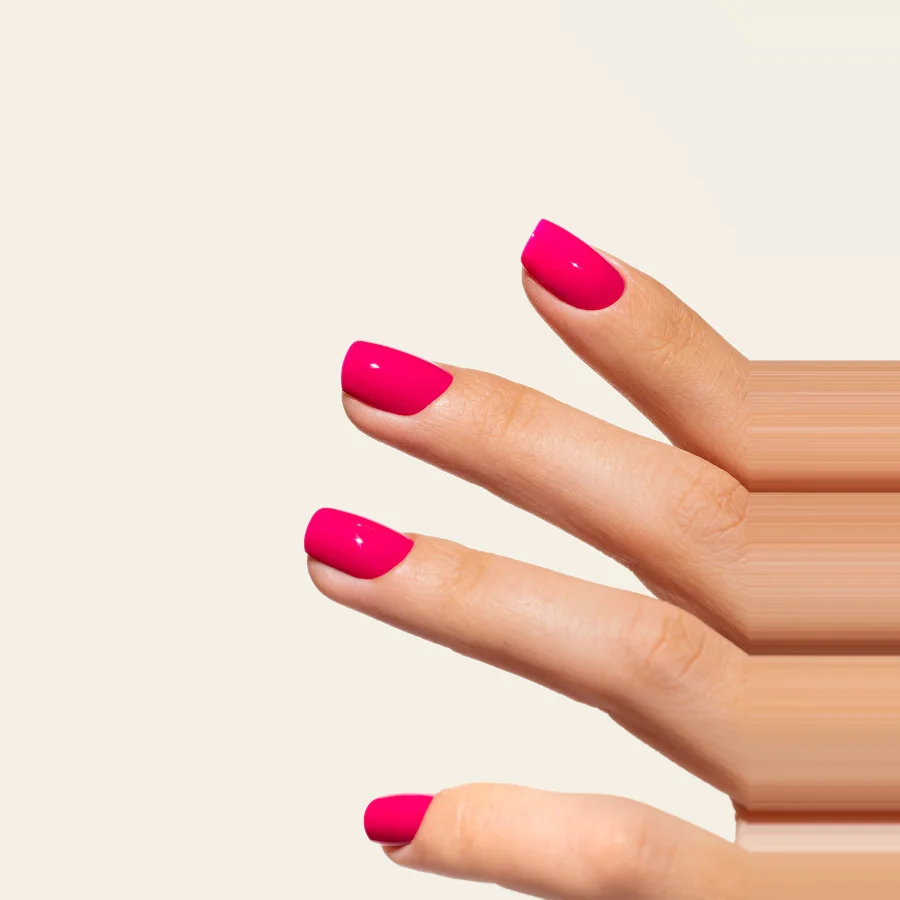 Esmalte semipermanente rosa barbie Pigmentix® Barbie 55 aplicado en uñas, Musa Nails