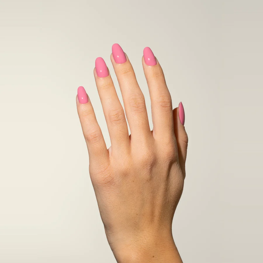 Esmalte semipermanente rosa malvavisco Pigmentix® Marshmallow 022 aplicado en uñas, Musa Nails