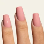Esmalte semipermanente rosa bailarina Pigmentix® Pink Ballerina 015 aplicado en uñas, Musa Nails