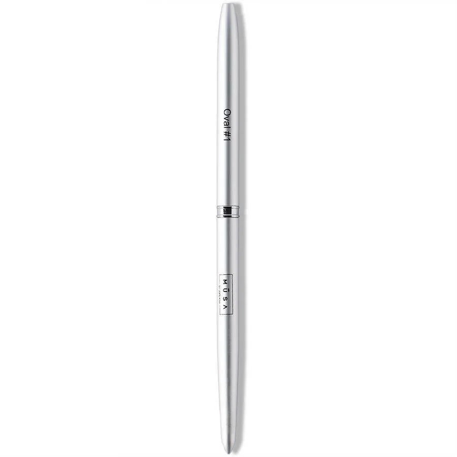 Pincel Oval 1 de MŪSA NAILS SPAIN para nail art, ideal para aplicación precisa de geles y detalles cerca de cutículas