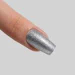 Esmalte Semipermanente 184 Celebration – Plata brillante con acabado profesional MUSA Nails